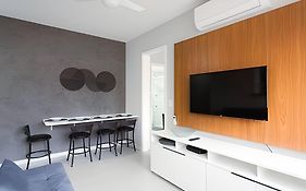 Apto 1quarto com ar cond e 1 vaga